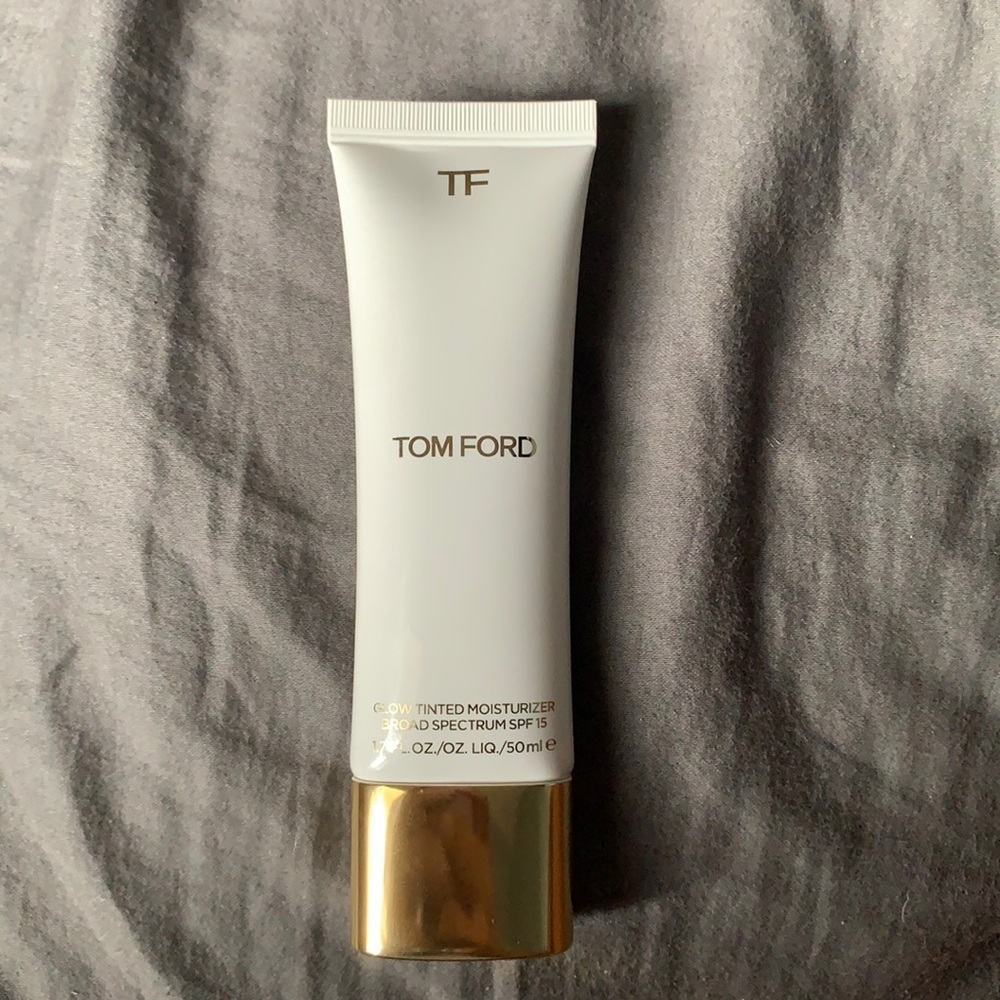 COPY - Tom Ford Glow Tinted Moisturizer
